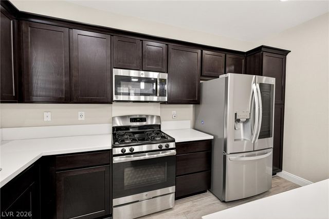 5050 Fiery Sky Ridge Street, Las Vegas, NV 89148