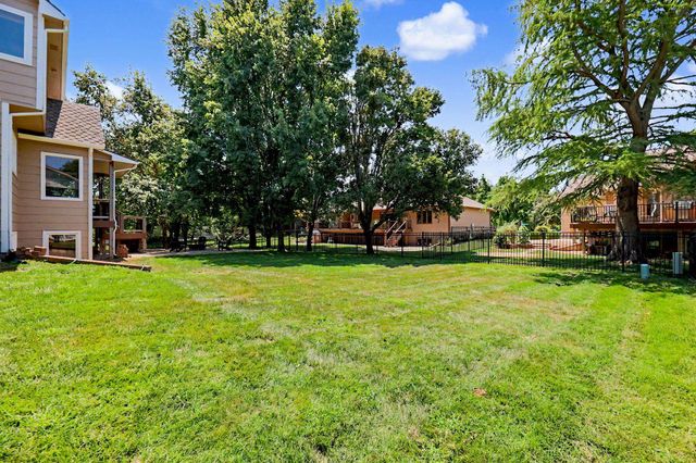 1256 N Hickory Creek Ct., Wichita, KS 67235
