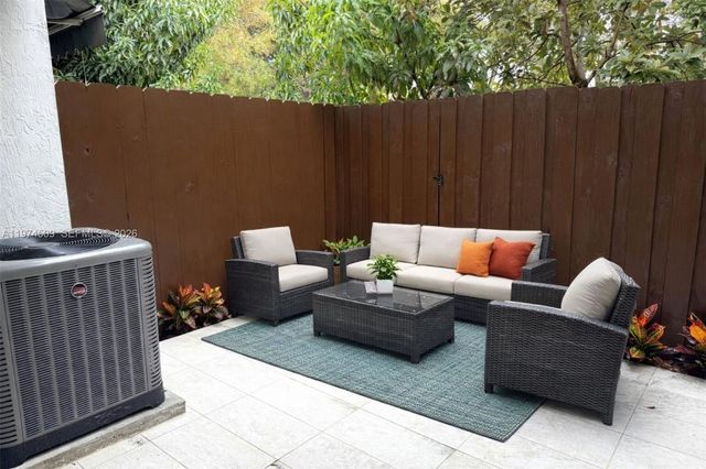 14224 SW 121st Pl 4, Miami, FL 33186