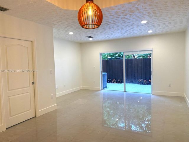 14224 SW 121st Pl 4, Miami, FL 33186