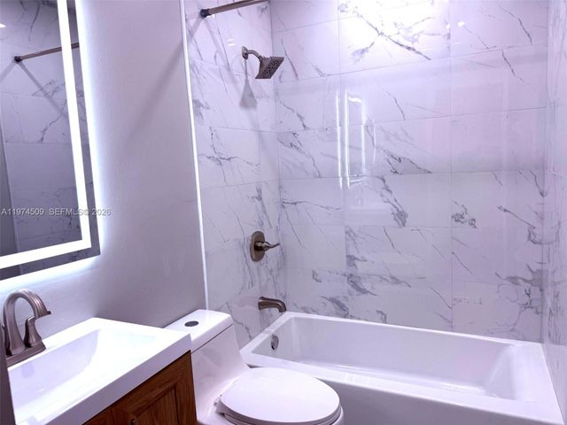 14224 SW 121st Pl 4, Miami, FL 33186