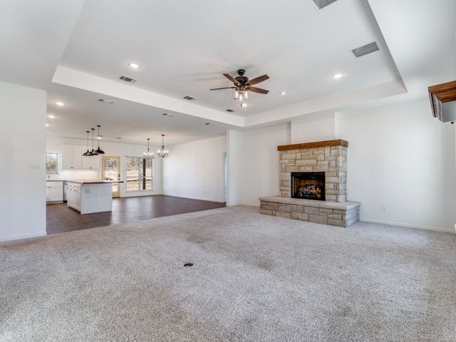 1079 Mountain Bluebird Court, Graford, TX 76449