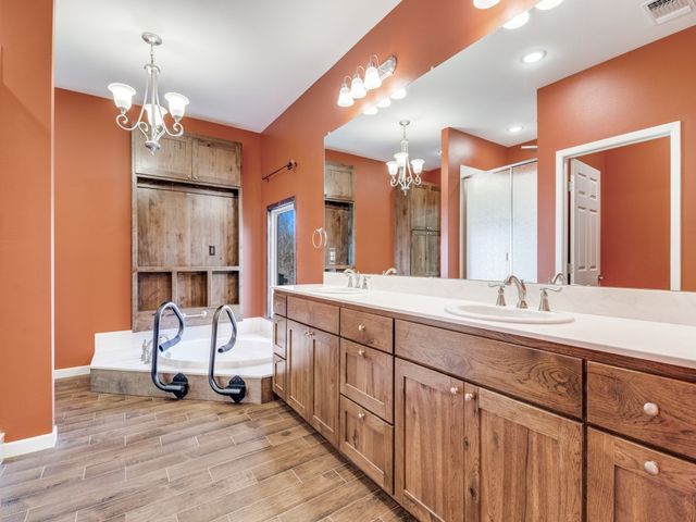 1079 Mountain Bluebird Court, Graford, TX 76449