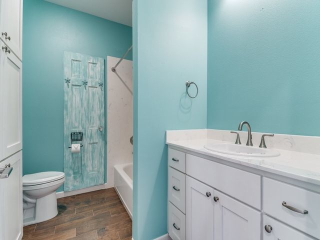 1079 Mountain Bluebird Court, Graford, TX 76449