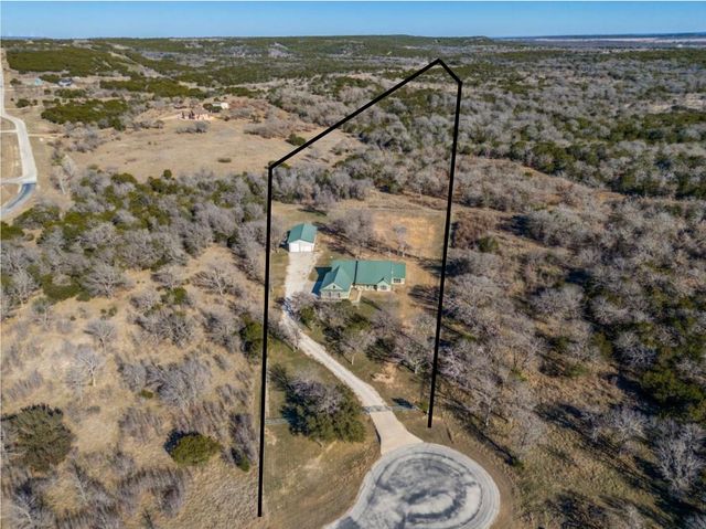 1079 Mountain Bluebird Court, Graford, TX 76449