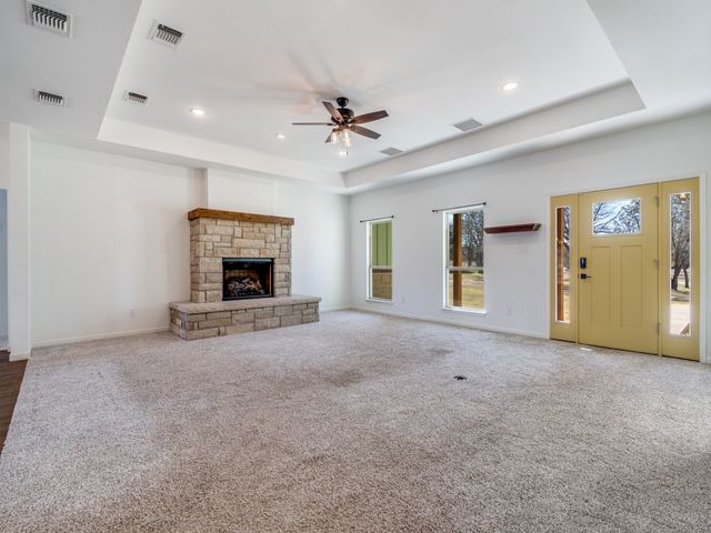 1079 Mountain Bluebird Court, Graford, TX 76449
