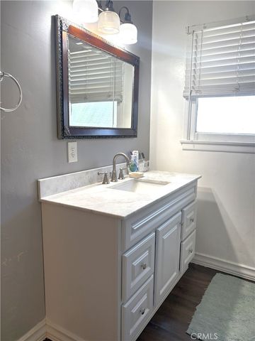 2305 Sandy, Bakersfield, CA 93306