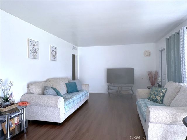 2305 Sandy, Bakersfield, CA 93306