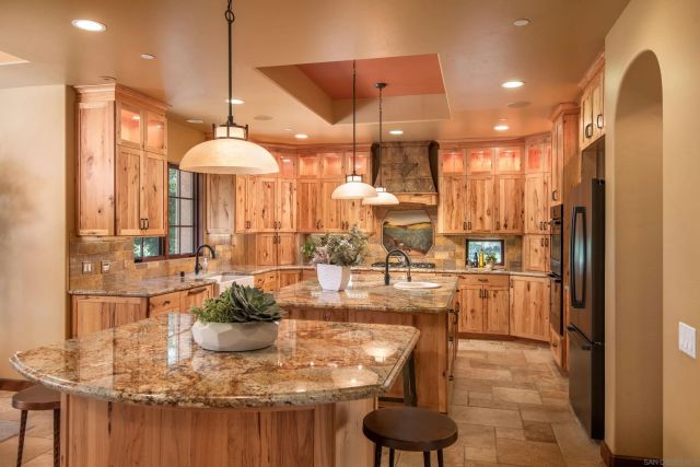 23835 Viejas Grade, Descanso, CA 91916