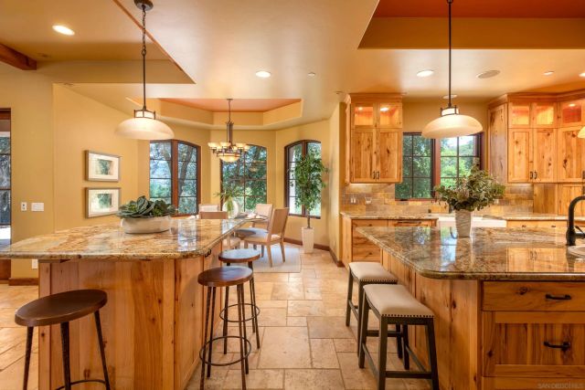 23835 Viejas Grade, Descanso, CA 91916