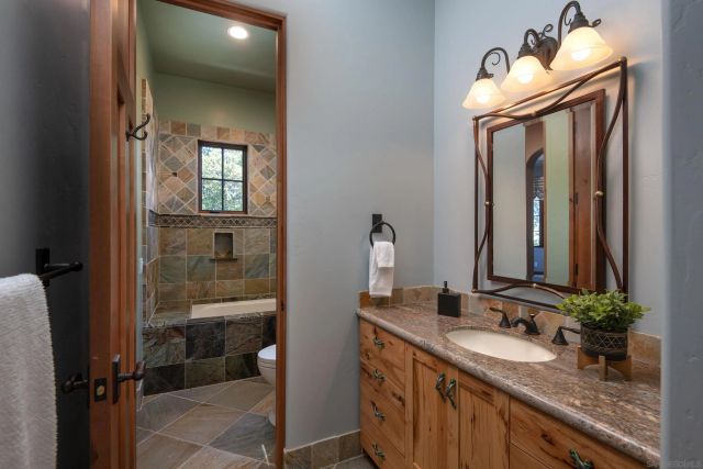 23835 Viejas Grade, Descanso, CA 91916