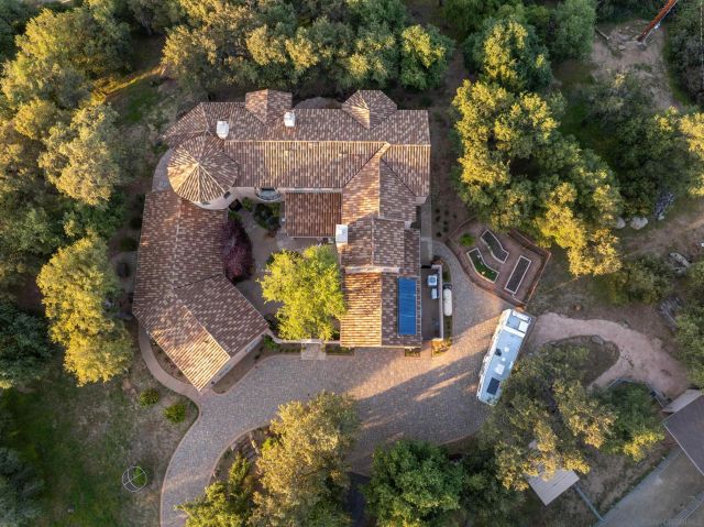 23835 Viejas Grade, Descanso, CA 91916
