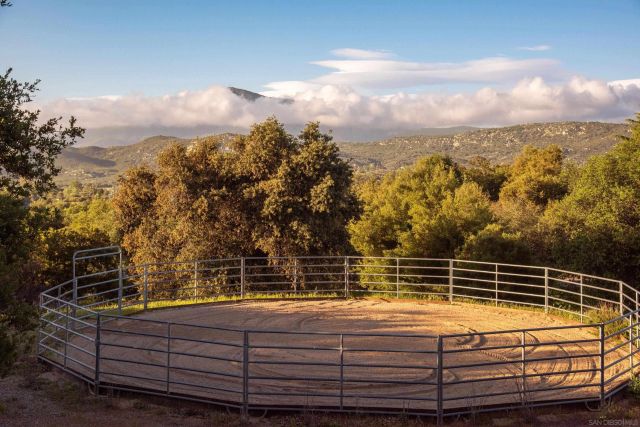 23835 Viejas Grade, Descanso, CA 91916