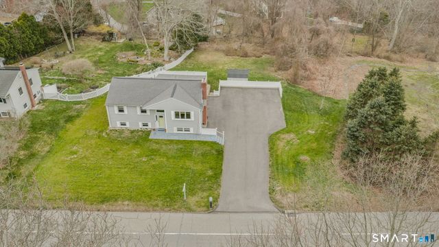 541 Groton Long Point Road, Groton, CT 06340