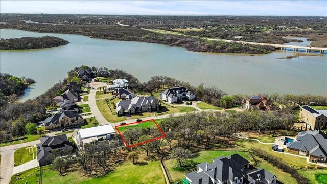 2309 Oak Bluff, Corinth, TX 76210