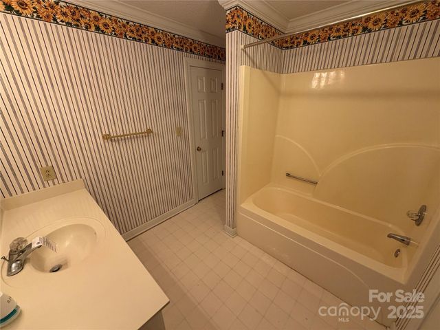 148 Buck Fraley Road, Cherryville, NC 28021