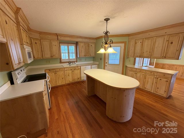 148 Buck Fraley Road, Cherryville, NC 28021