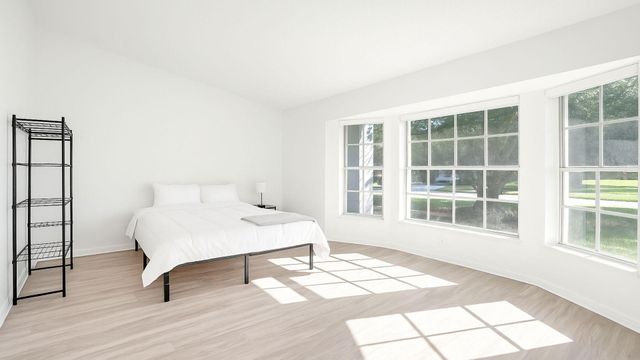 1075 W 30th Street, Riviera Beach, FL 33404