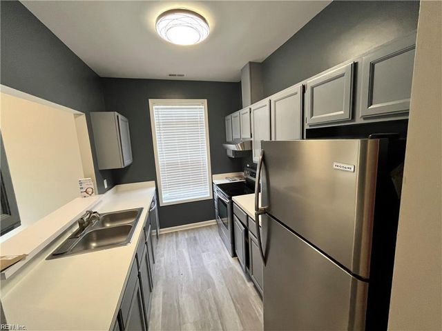 6 Madison CHSE, Hampton, VA 23666