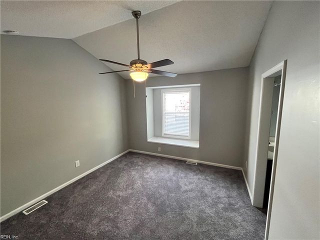 6 Madison CHSE, Hampton, VA 23666