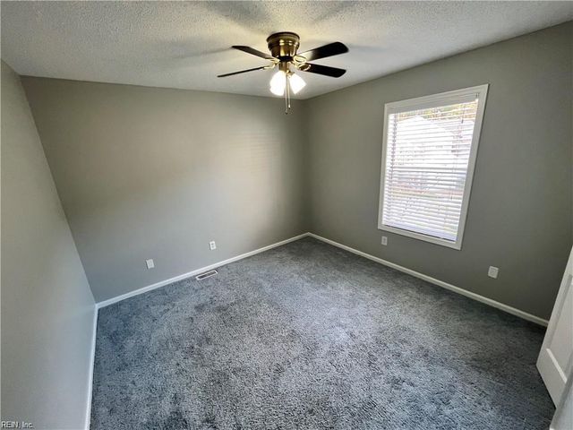 6 Madison CHSE, Hampton, VA 23666