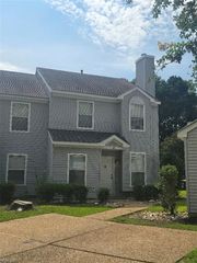 6 Madison CHSE, Hampton, VA 23666