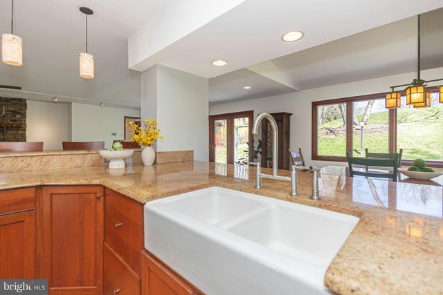 101 ROGERS RD, Furlong, PA 18925