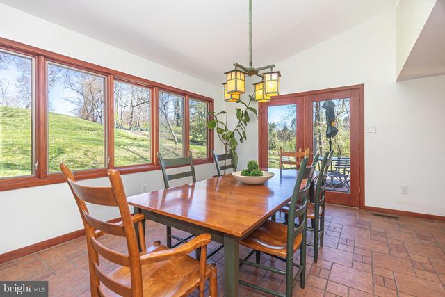 101 ROGERS RD, Furlong, PA 18925