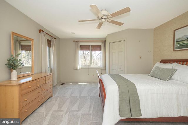 101 ROGERS RD, Furlong, PA 18925