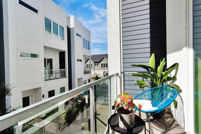2107 Engelmohr, Houston, TX 77054