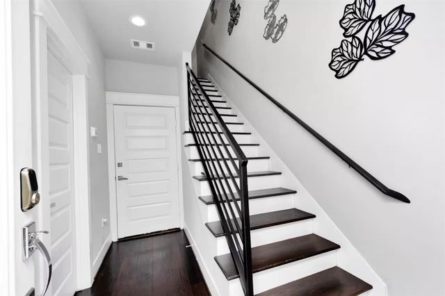 2107 Engelmohr, Houston, TX 77054