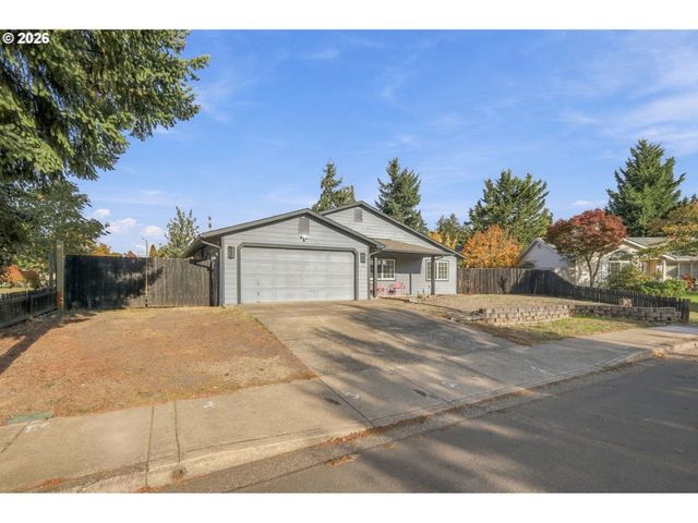 573 S 41ST Pl, Springfield, OR 97478