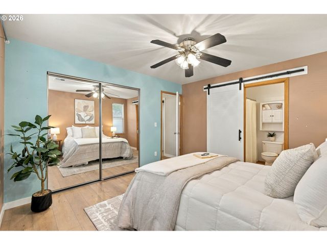 573 S 41ST Pl, Springfield, OR 97478