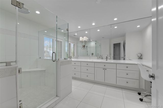 51 Foxwood Drive 51, Jericho, NY 11753