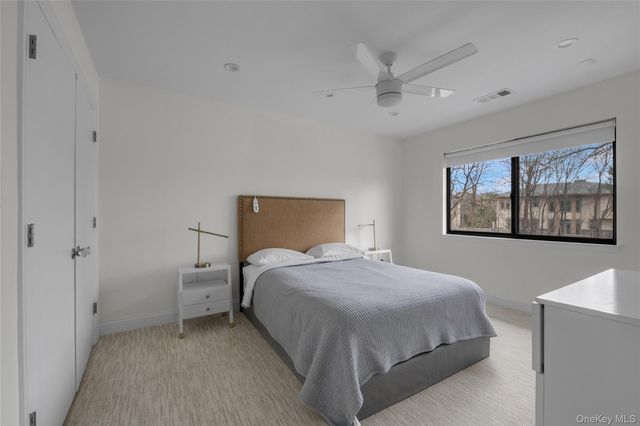 51 Foxwood Drive 51, Jericho, NY 11753