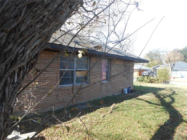 2711 SW Knotty Oaks Trl Key, South Houston, TX 77045