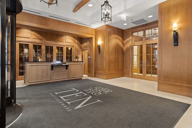 10 E Delaware Street 27E, Chicago, IL 60611