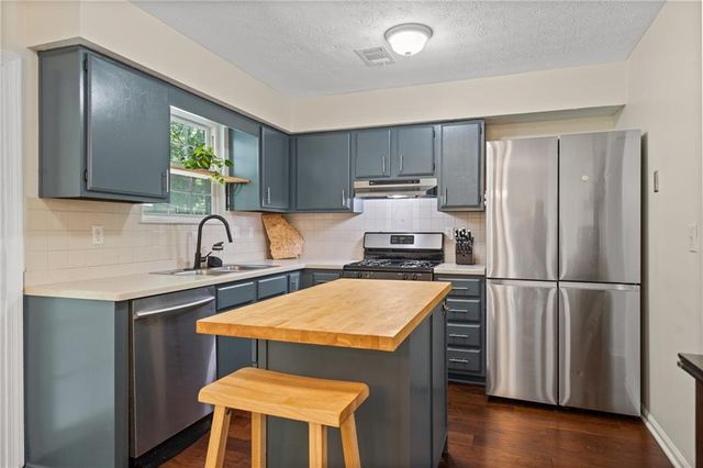 710 Crab Orchard Court, Roswell, GA 30076
