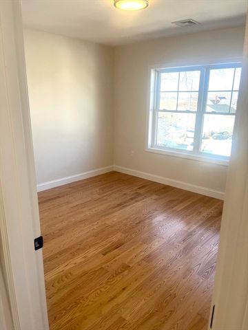 84 Arcadia 5, Revere, MA 02151