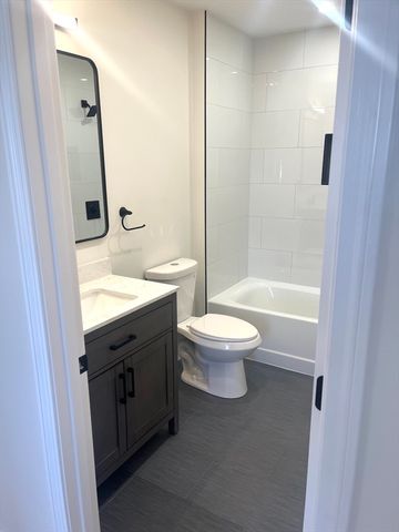 84 Arcadia 5, Revere, MA 02151