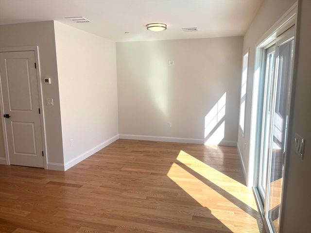 84 Arcadia 5, Revere, MA 02151