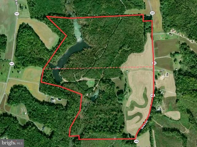 18262 SEALS RD, Bowling Green, VA 22427