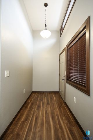 6408 S Keller Cir Circle, Sioux Falls, SD 57108