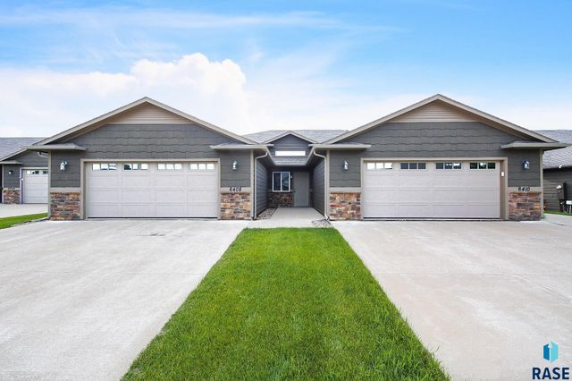 6408 S Keller Cir Circle, Sioux Falls, SD 57108