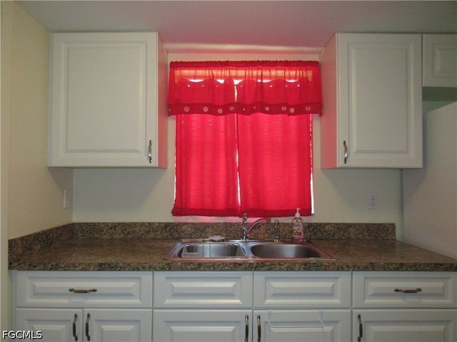 2976 Ribbon CT, Fort Myers, FL 33905