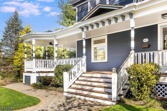 422 Kimball Ave, Westfield Town, NJ 07090