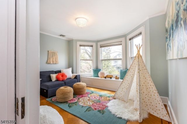 422 Kimball Ave, Westfield Town, NJ 07090