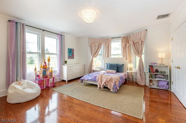 422 Kimball Ave, Westfield Town, NJ 07090