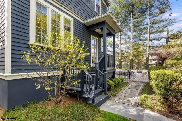 422 Kimball Ave, Westfield Town, NJ 07090