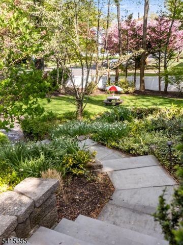 422 Kimball Ave, Westfield Town, NJ 07090